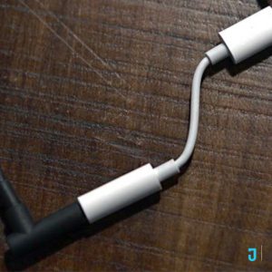 تبدیل اصلی لایتنینگ به aux جک 3.5 میلیمتری اپل Apple Lightning To 3.5mm Headphone Jack Adapter