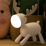 چراغ رومیزی سیلکونی فانتزی شارژی طرح گوزن L17 Cartoon deer small night light USB charging